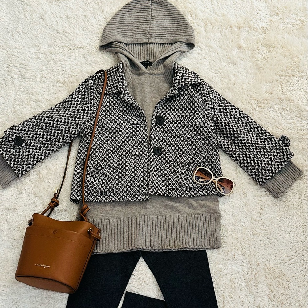Chic Black and White Houndstooth Blazer